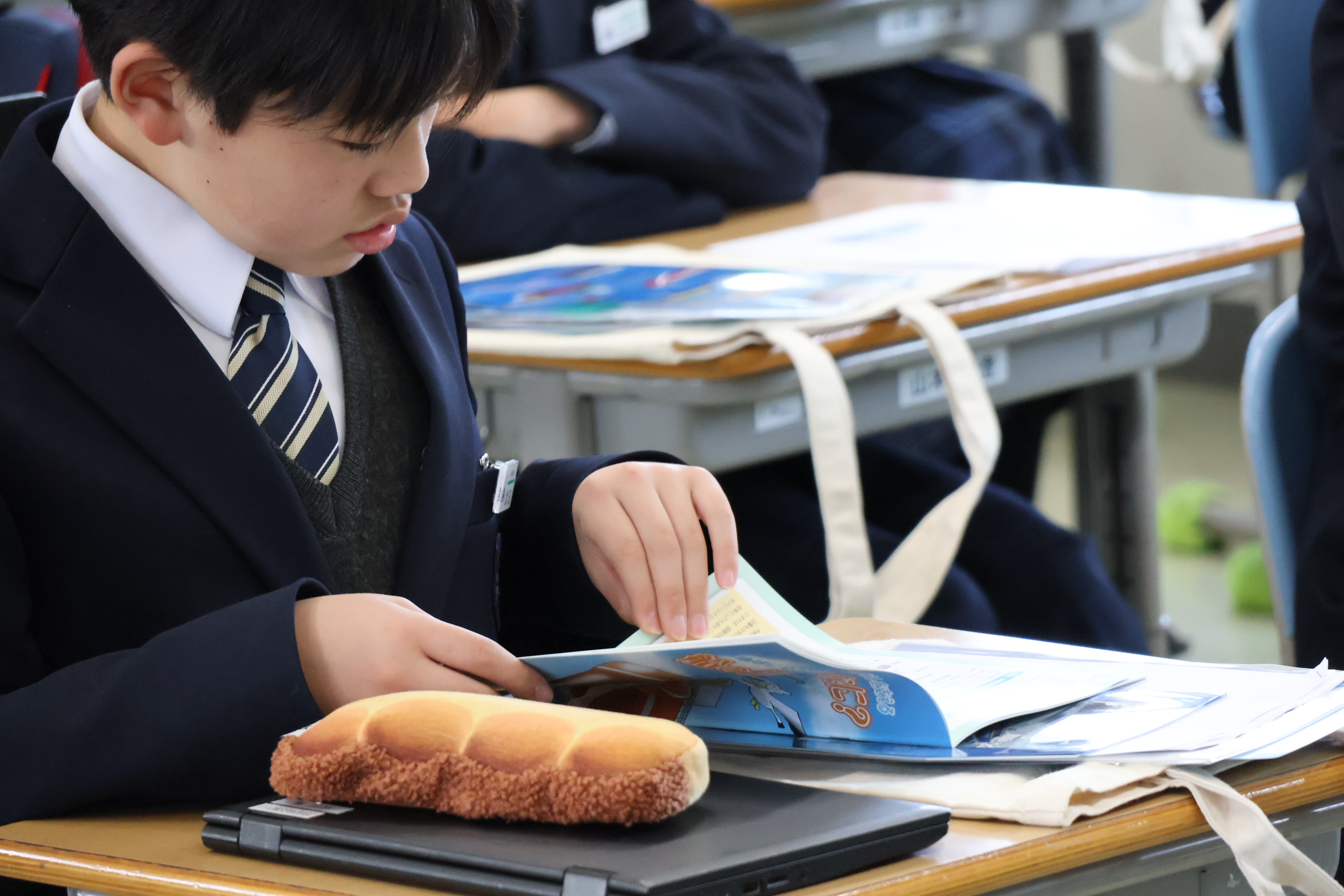 芳泉高校男子制服 着用期間全て一年間